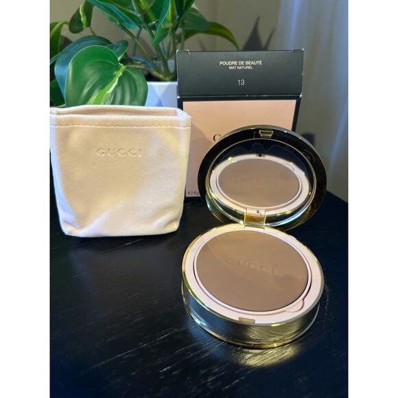 Gucci  Matte Beauty Powder | SHADE 13 - Picture 1 of 1